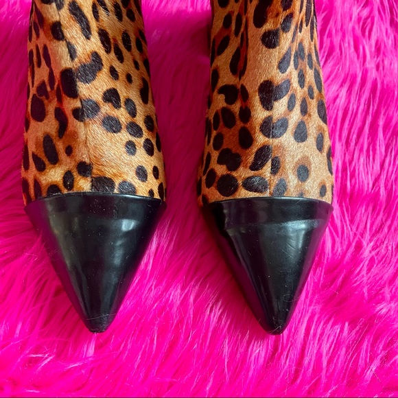 Leopard Print Pointed Toe Nine West Ankle Boots - Picture 9 of 9
